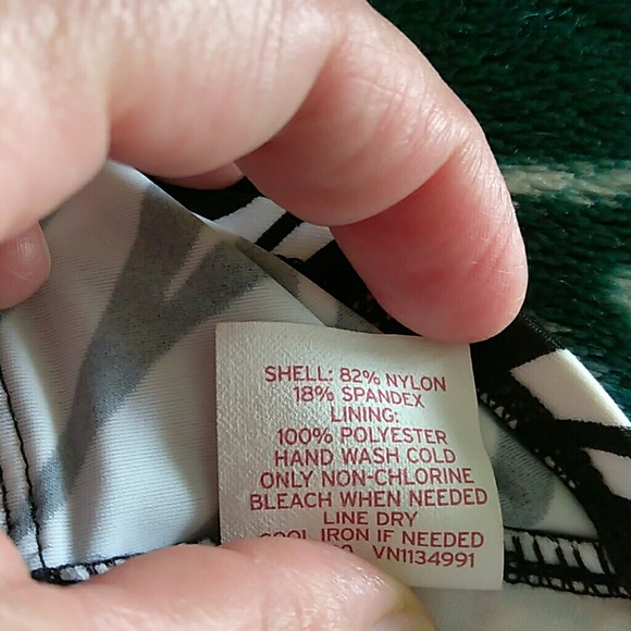 ZEBRA HALTERKINI SWIM MERONA. - Picture 6 of 7